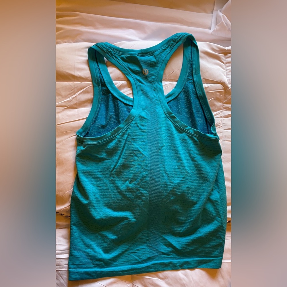 Lululemon tank top